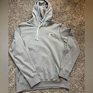The North Face men’s hoodie size large (like new)